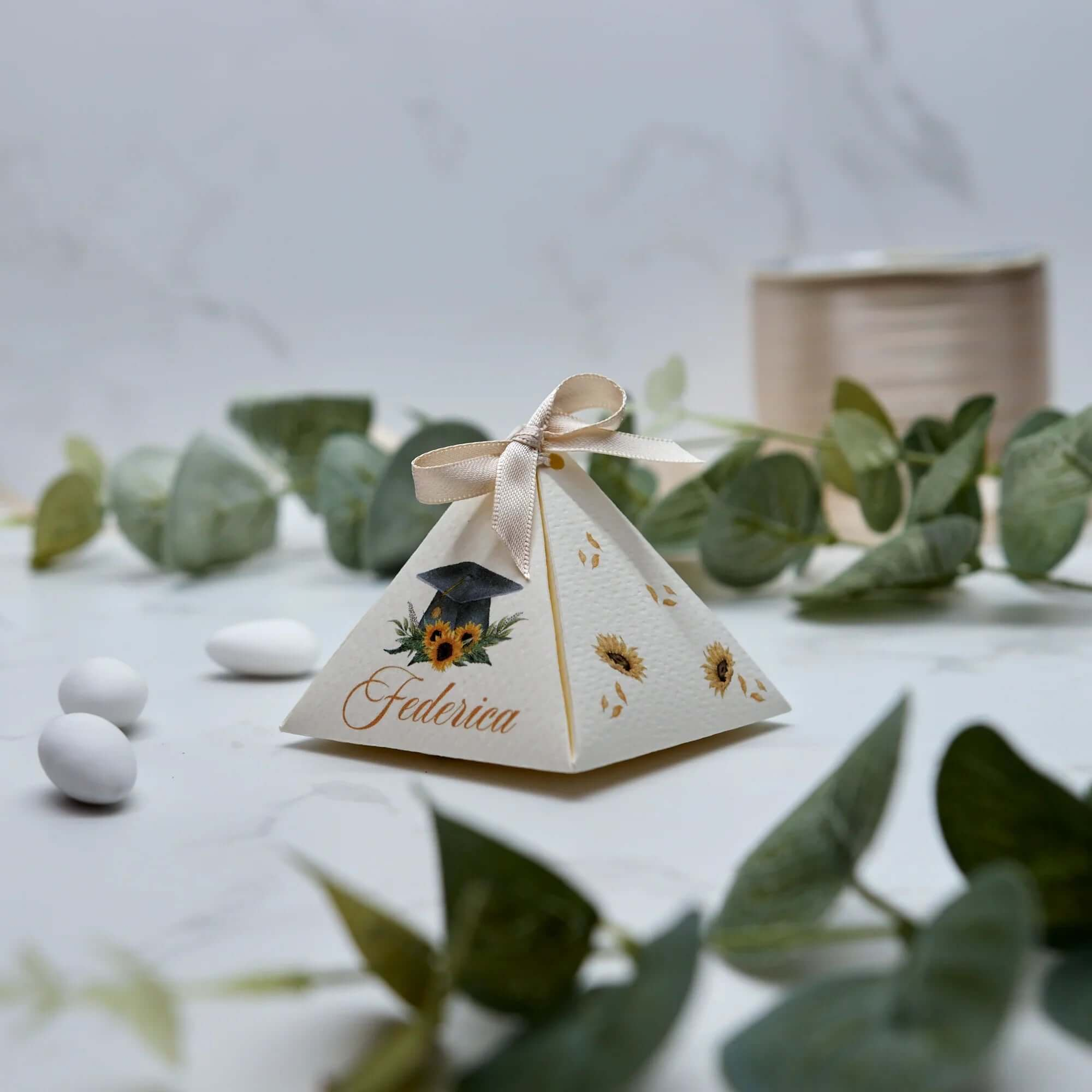 Scatola Piramidale Tocco Laurea e Girasoli - Eventi Fai da Te