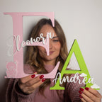 Iniziale con nome in rilievo - h 22 cm.