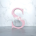 Iniziale con nome in rilievo - h 18 cm.