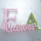 Iniziale con nome in rilievo - h 22 cm.