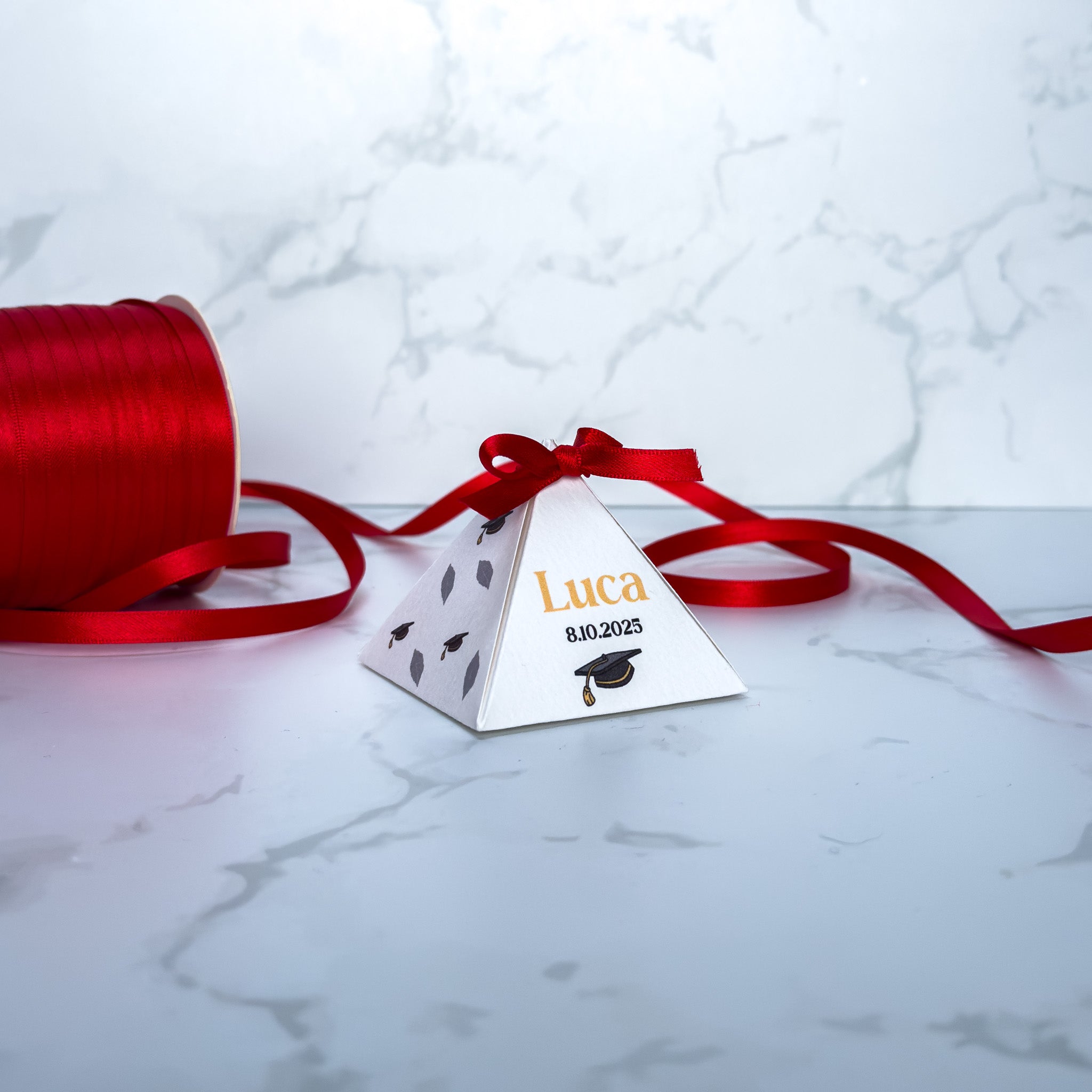 Scatola Piramidale Laurea Minimal