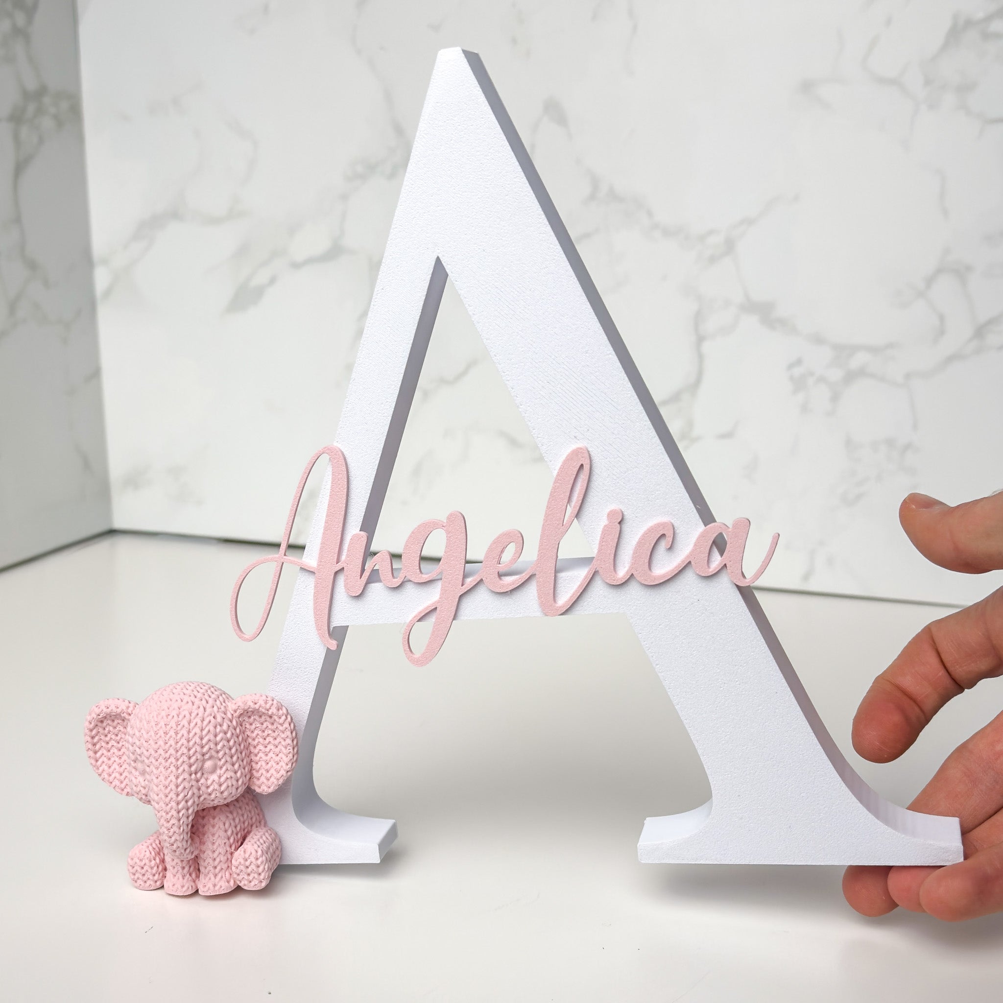 Lettera con Elefantino - h 22 cm.